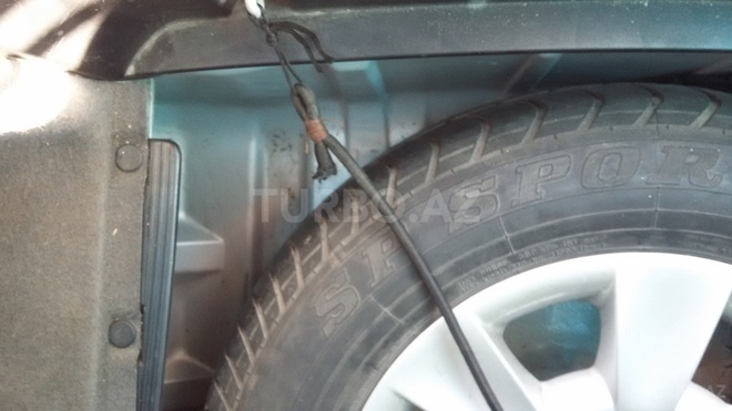 BMW 523 1999, 216,000 km - 2.5 l - Bakı