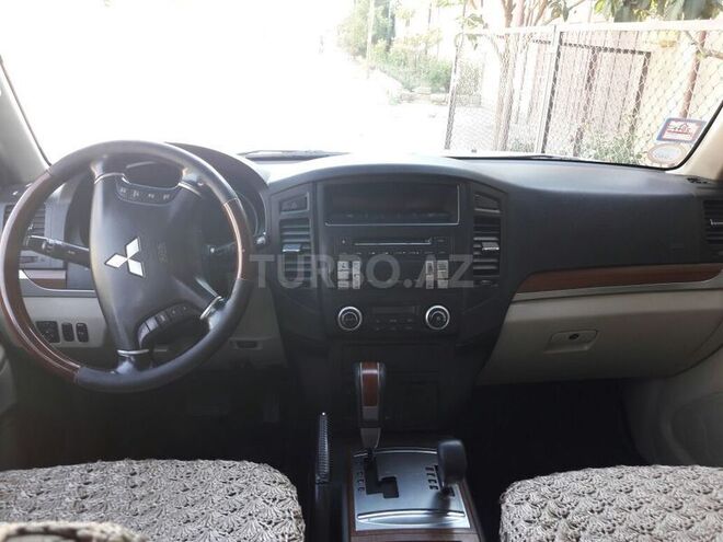 Mitsubishi Pajero 2008, 134,000 km - 3.0 l - Bakı