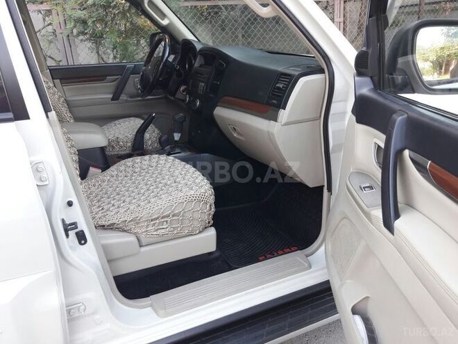 Mitsubishi Pajero 2008, 134,000 km - 3.0 l - Bakı