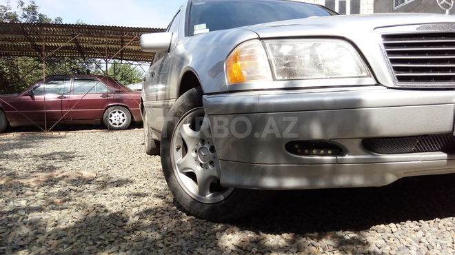 Mercedes C 230 2000, 136,000 km - 2.3 л - Masallı
