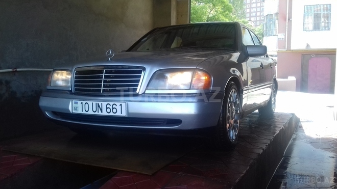 Mercedes C 180 1994, 270,000 km - 1.8 l - Bakı
