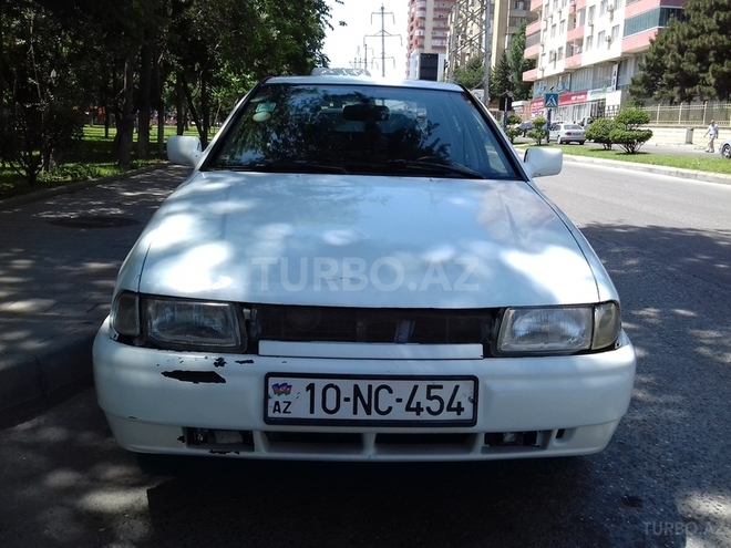 Volkswagen Polo 1995, 180,000 km - 1.6 л - Bakı