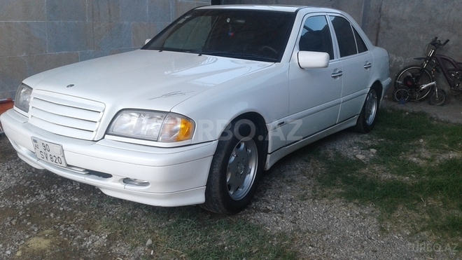 Mercedes C 230 1998, 250,000 km - 0.3 l - Bakı