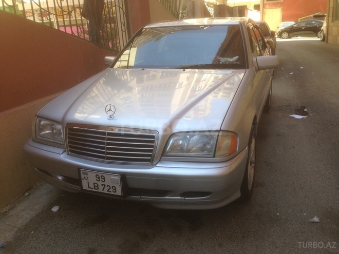 Mercedes C 230 1999, 275,000 km - 2.3 л - Bakı