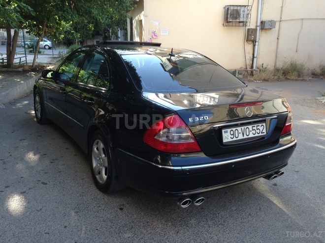 Mercedes E 320 2002, 259,000 km - 3.2 л - Bakı
