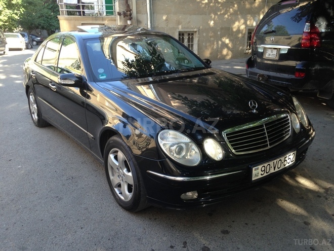 Mercedes E 320 2002, 259,000 km - 3.2 л - Bakı