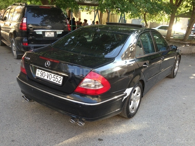Mercedes E 320 2002, 259,000 km - 3.2 л - Bakı