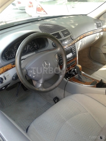 Mercedes E 220 2002, 183,000 km - 2.2 l - Bakı