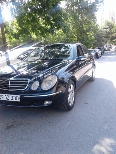 Mercedes E 220 2002, 183,000 km - 2.2 l - Bakı