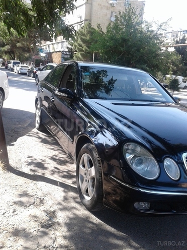 Mercedes E 220 2002, 183,000 km - 2.2 l - Bakı