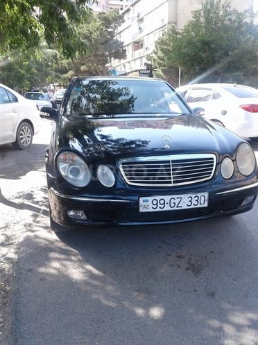 Mercedes E 220 2002, 183,000 km - 2.2 l - Bakı