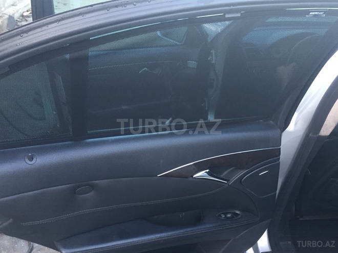 Mercedes E 270 2002, 237,400 km - 2.7 l - Bakı