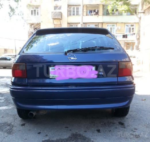 Opel Astra 1995, 253,000 km - 1.6 l - Bakı