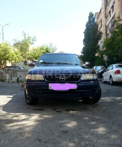 Opel Astra 1995, 253,000 km - 1.6 l - Bakı