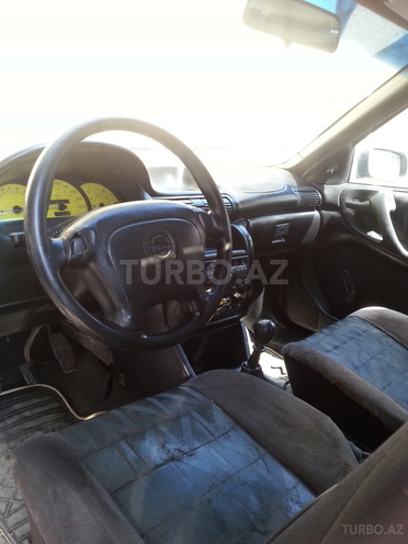 Opel Astra 1995, 253,000 km - 1.6 l - Bakı