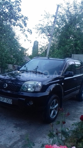 Nissan X-Trail 2003, 182,294 km - 2.0 l - Qax
