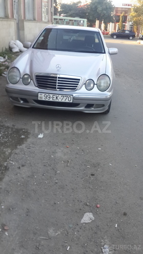 Mercedes E 240 2000, 185,000 km - 2.4 л - Gəncə