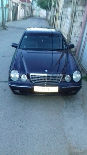 Mercedes E 270 1999, 30,412 km - 2.7 l - Bakı