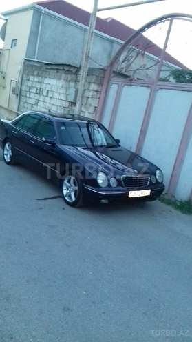 Mercedes E 270 1999, 30,412 km - 2.7 l - Bakı