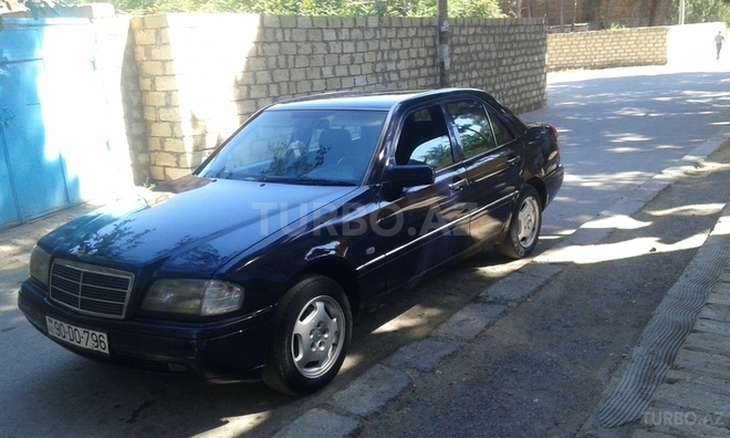 Mercedes C 220 1994, 200,000 km - 2.2 l - Sumqayıt