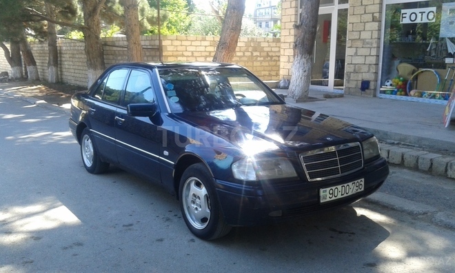 Mercedes C 220 1994, 200,000 km - 2.2 l - Sumqayıt