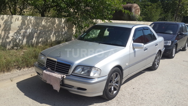 Mercedes C 240 1999, 114,000 km - 2.4 l - Bakı
