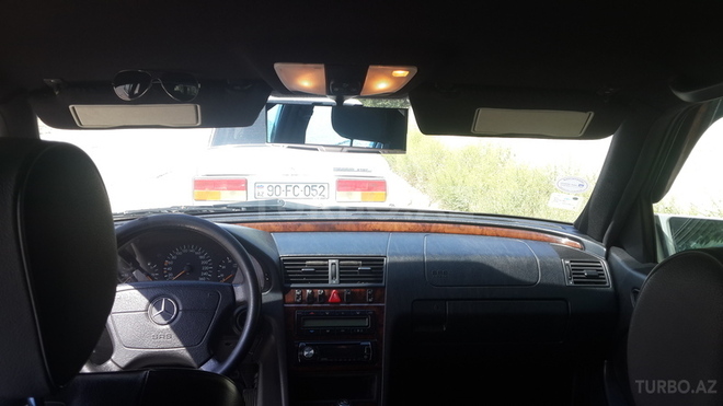 Mercedes C 240 1999, 114,000 km - 2.4 l - Bakı