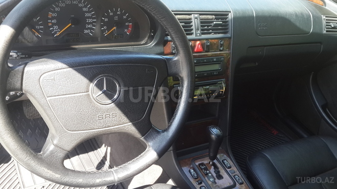 Mercedes C 240 1999, 114,000 km - 2.4 l - Bakı