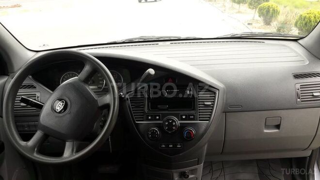 Kia Carens 2002, 199,000 km - 2.0 л - Bakı