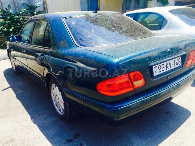 Mercedes E 240 1999, 388,000 km - 2.4 l - Bakı
