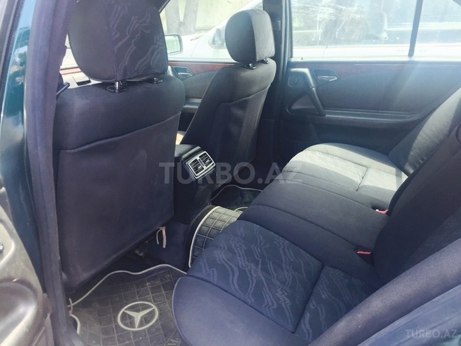 Mercedes E 240 1999, 388,000 km - 2.4 l - Bakı
