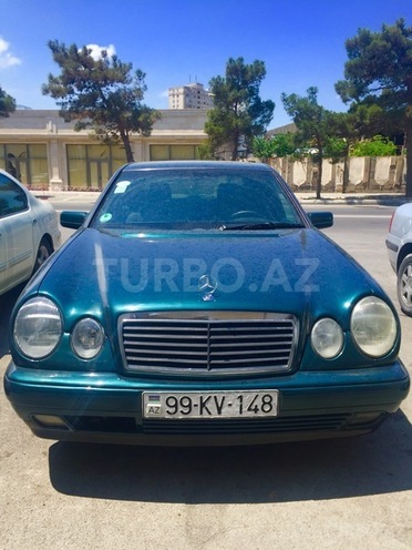 Mercedes E 240 1999, 388,000 km - 2.4 l - Bakı