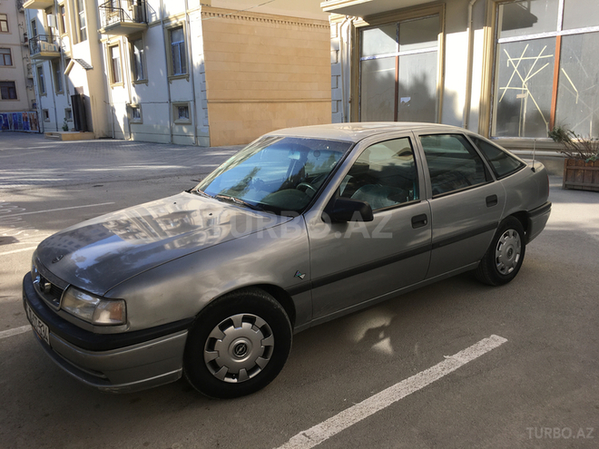 Opel Vectra 1994, 200,000 km - 0.2 l - Bakı
