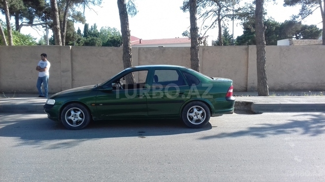 Opel Vectra 1996, 281,000 km - 1.6 л - Bakı