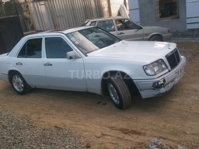 Mercedes E 230 1988, 210,000 km - 2.3 l - Lənkəran