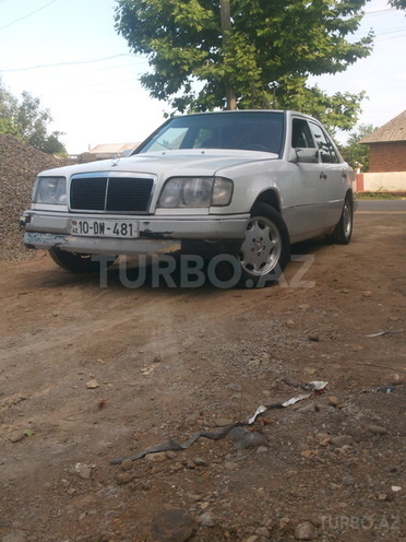 Mercedes E 230 1988, 210,000 km - 2.3 l - Lənkəran