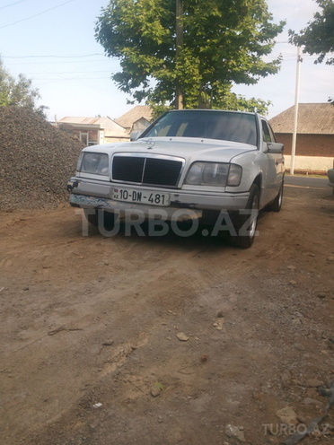 Mercedes E 230 1988, 210,000 km - 2.3 l - Lənkəran