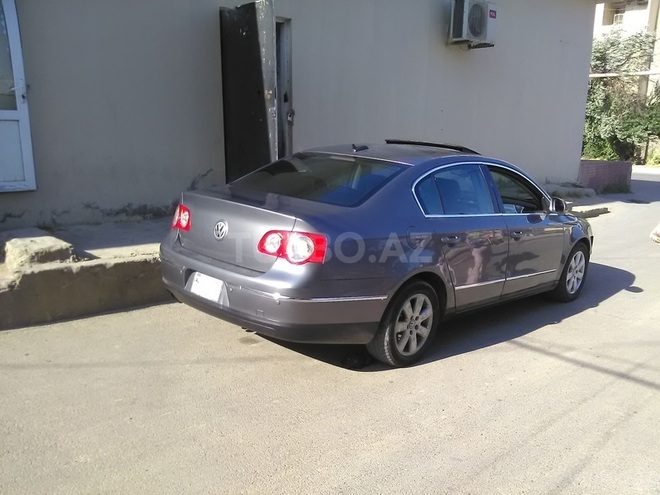 Volkswagen Passat 2005, 241,000 km - 2.0 l - Bakı
