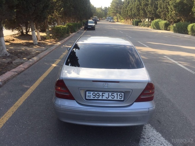 Mercedes C 200 2001, 268,000 km - 2.0 л - Sumqayıt
