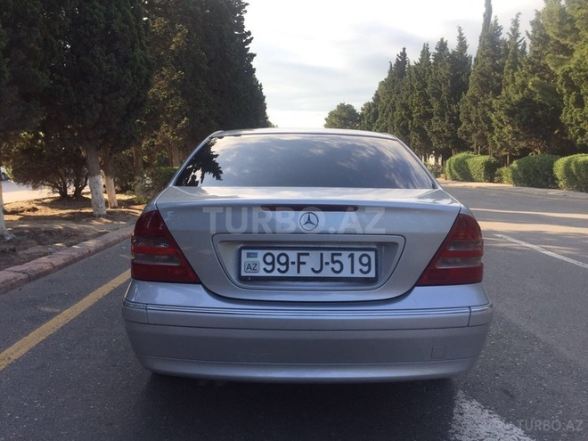 Mercedes C 200 2001, 268,000 km - 2.0 л - Sumqayıt