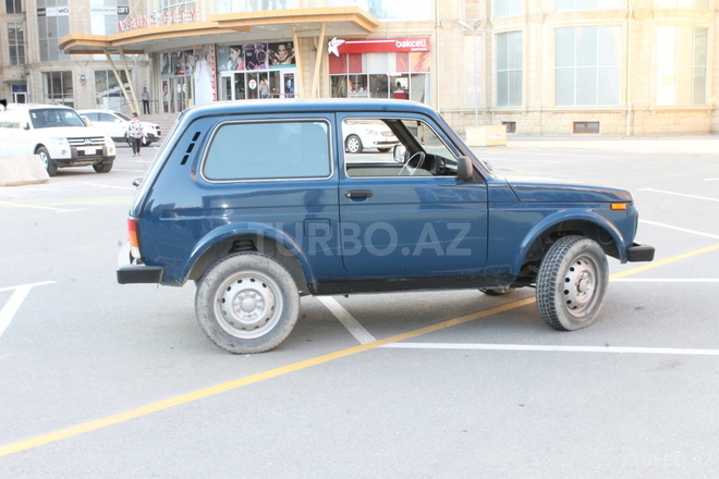 LADA (VAZ) Niva 2015, 179,000 km - 1.7 л - Bakı