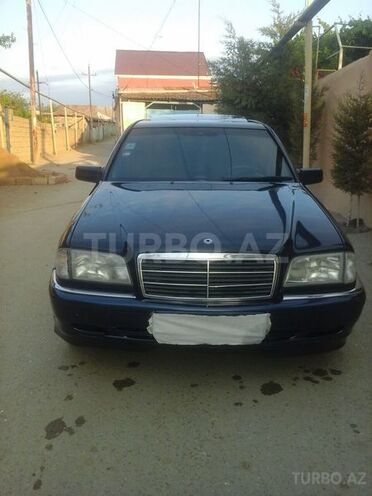 Mercedes C 200 1999, 299,500 km - 2.2 l - Bakı
