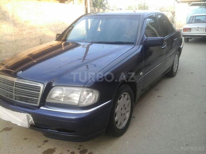 Mercedes C 200 1999, 299,500 km - 2.2 l - Bakı