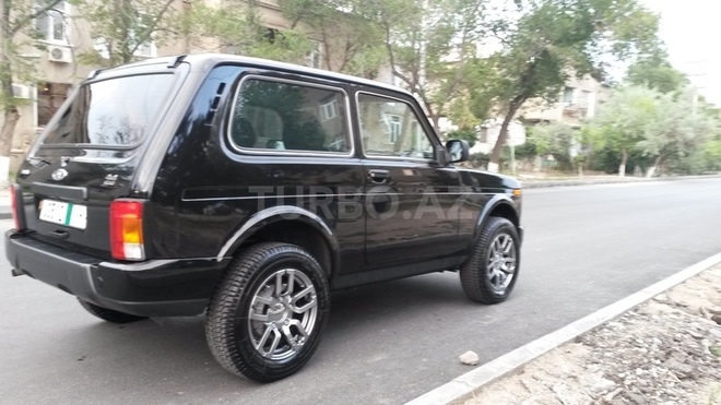 LADA (VAZ) Niva 2016, 11,000 km - 1.7 l - Sumqayıt