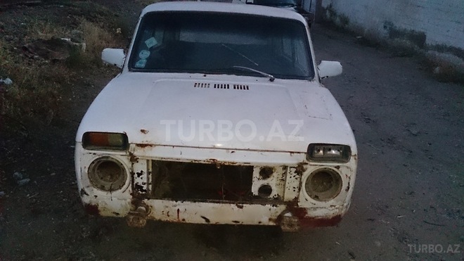 LADA (VAZ) Niva 1988, 100,000 km - 1.7 l - Şirvan