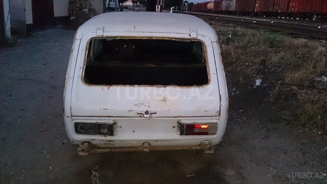 LADA (VAZ) Niva 1988, 100,000 km - 1.7 l - Şirvan