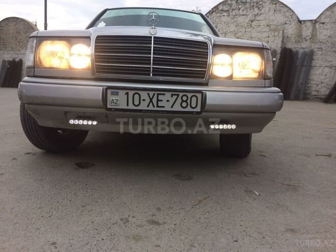 Mercedes E 200 1994, 350,000 km - 2.0 l - Zərdab