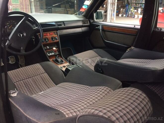 Mercedes E 200 1994, 350,000 km - 2.0 l - Zərdab