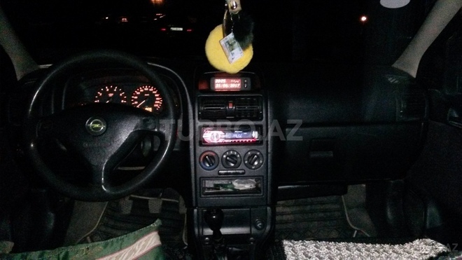 Opel Astra 2000, 220,000 km - 1.6 л - Zaqatala
