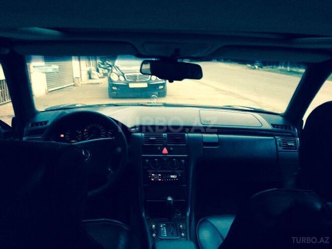 Mercedes E 200 1997, 213,654 km - 2.0 л - Lənkəran